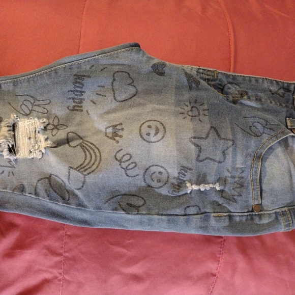 Celebrity Ace Exclusive Decorated Jeans 1/25 27.5"L - Picture 6 of 10